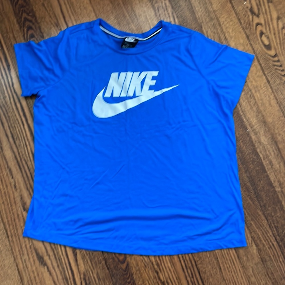 Nike Top